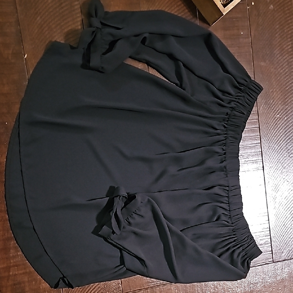 Express Black Blouse with Soft Fabric and Flowy Design